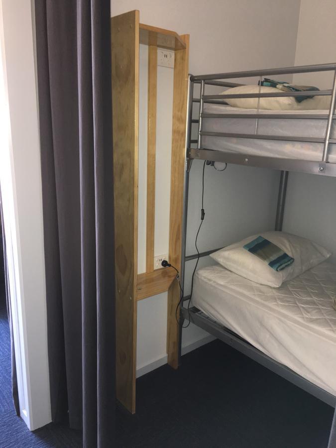 Warrnambool Beach Backpackers Экстерьер фото