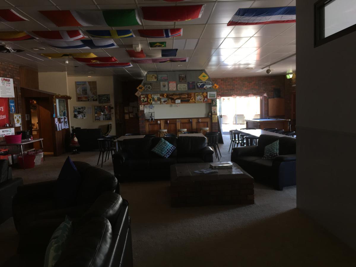 Warrnambool Beach Backpackers Экстерьер фото