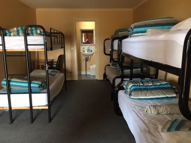 Warrnambool Beach Backpackers Экстерьер фото