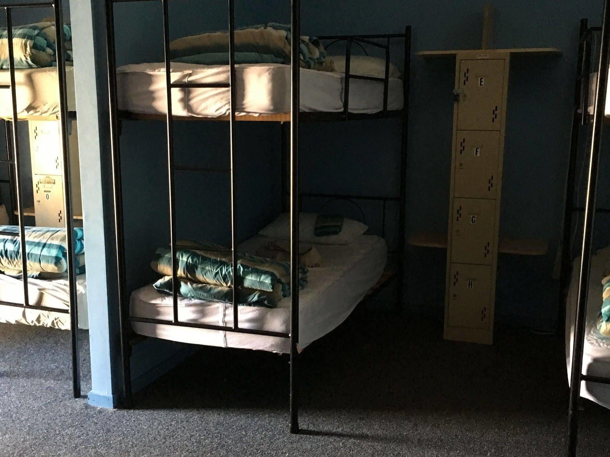Warrnambool Beach Backpackers Экстерьер фото