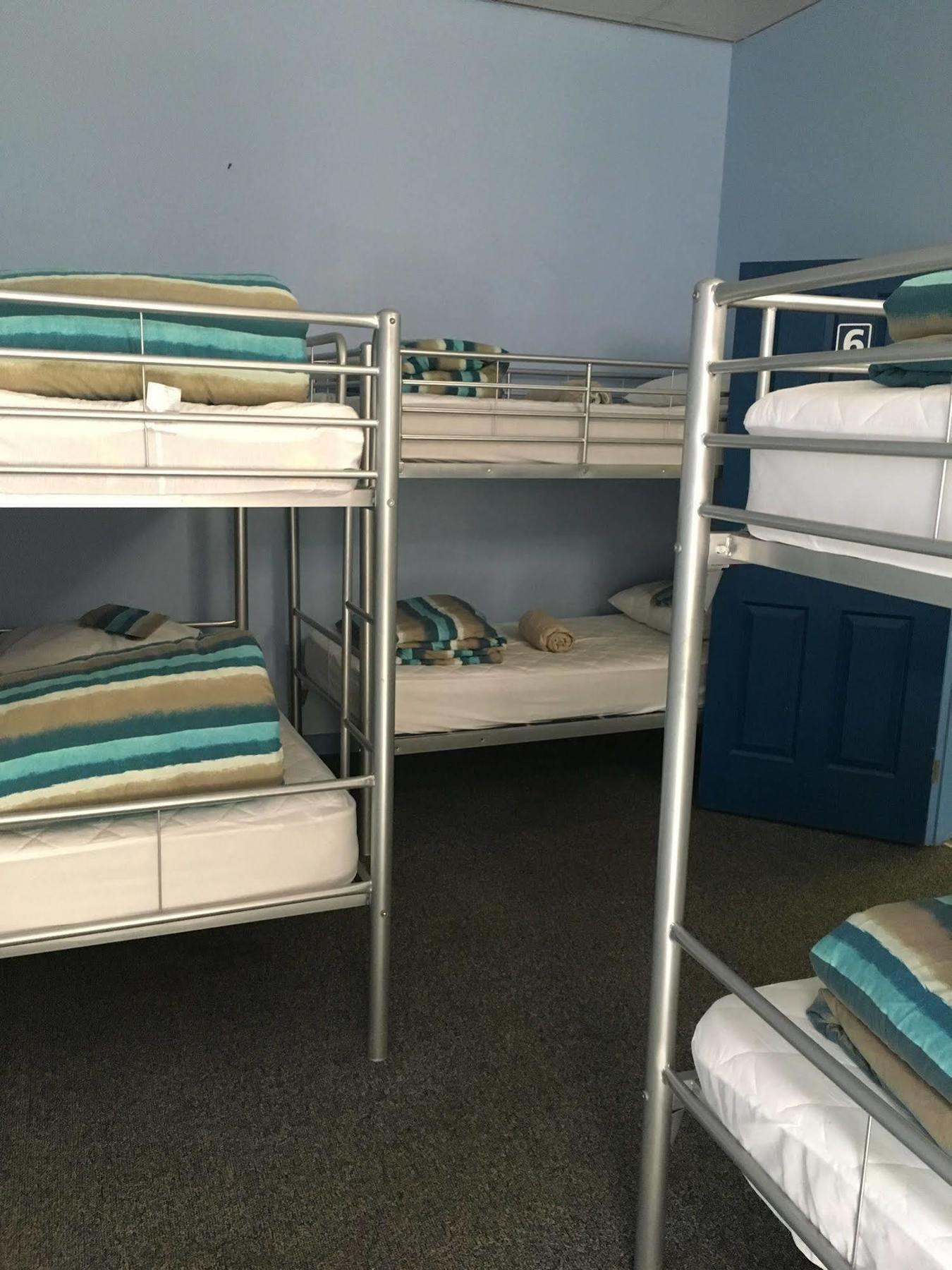 Warrnambool Beach Backpackers Экстерьер фото