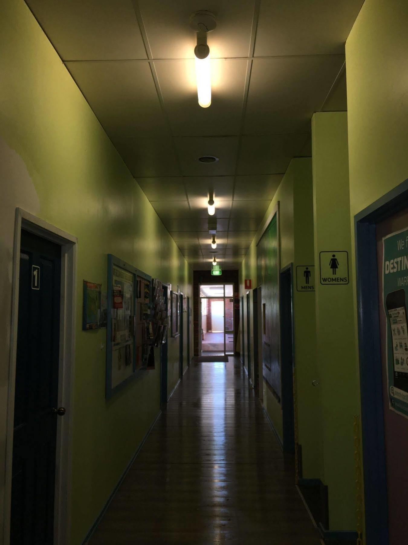 Warrnambool Beach Backpackers Экстерьер фото